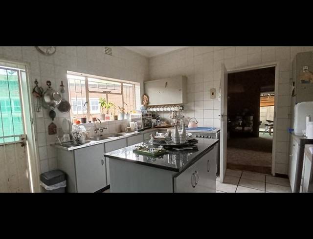 4 BEDROOM HOUSE FOR SALE IN PULLENS HOPE